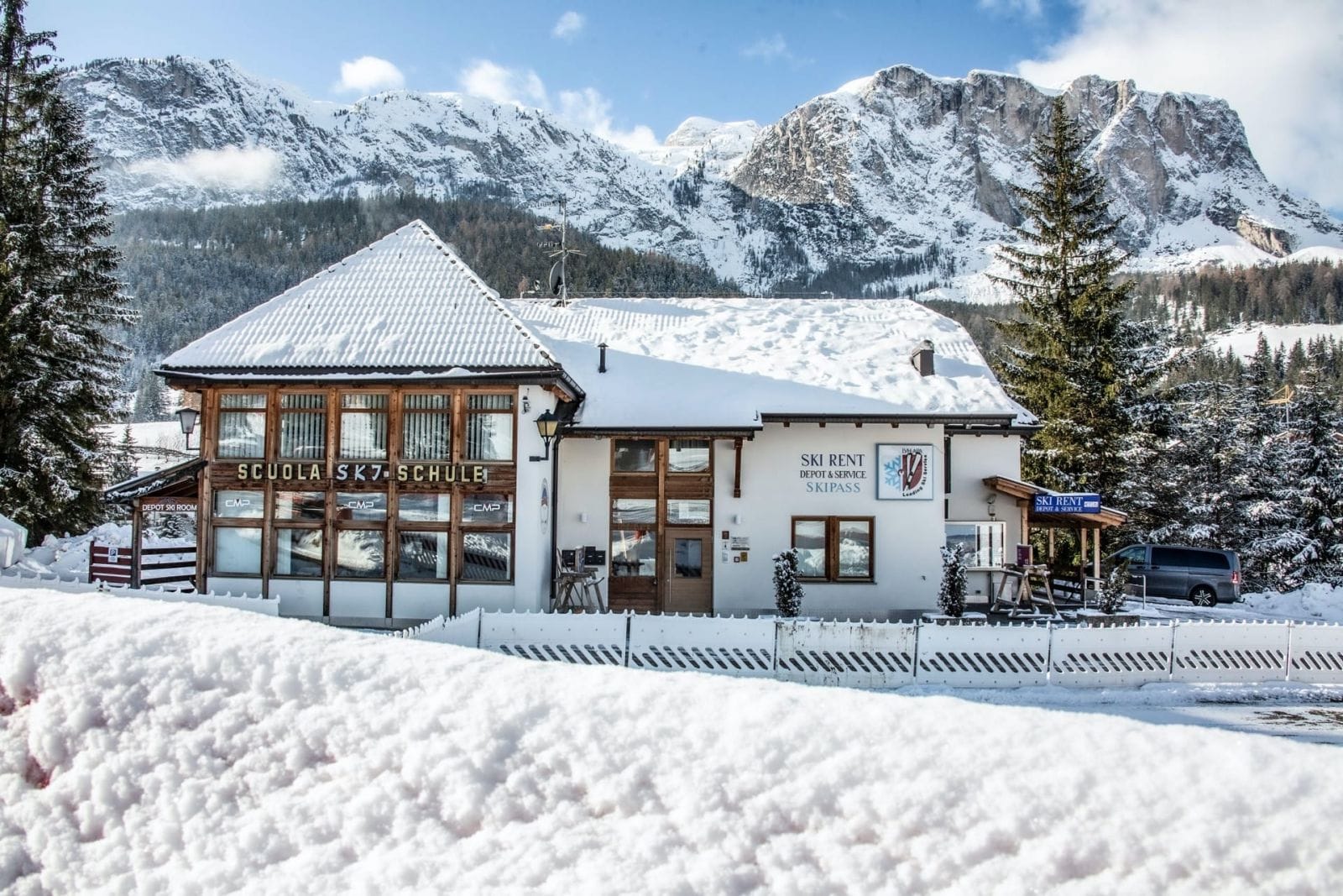 Skiland - Leading Ski Service