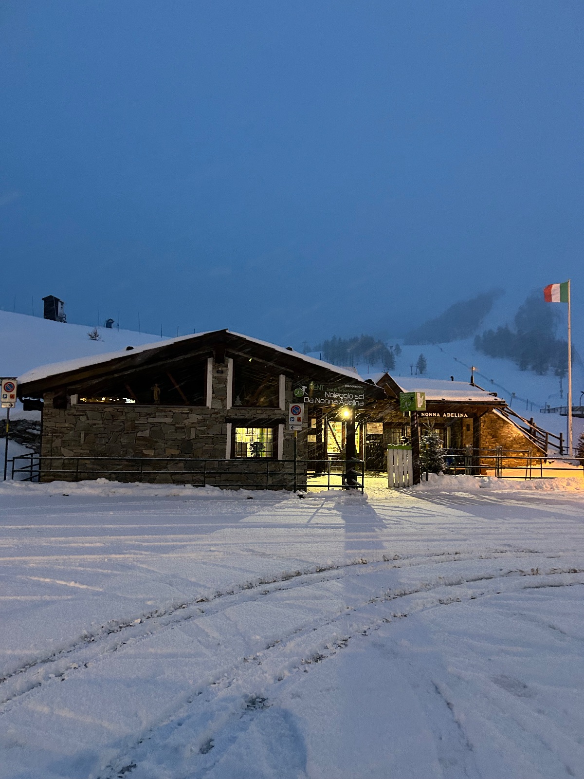 Noleggio sci “Da Nonna Adelina “